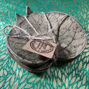 Set of 3 rustic leaf plates
