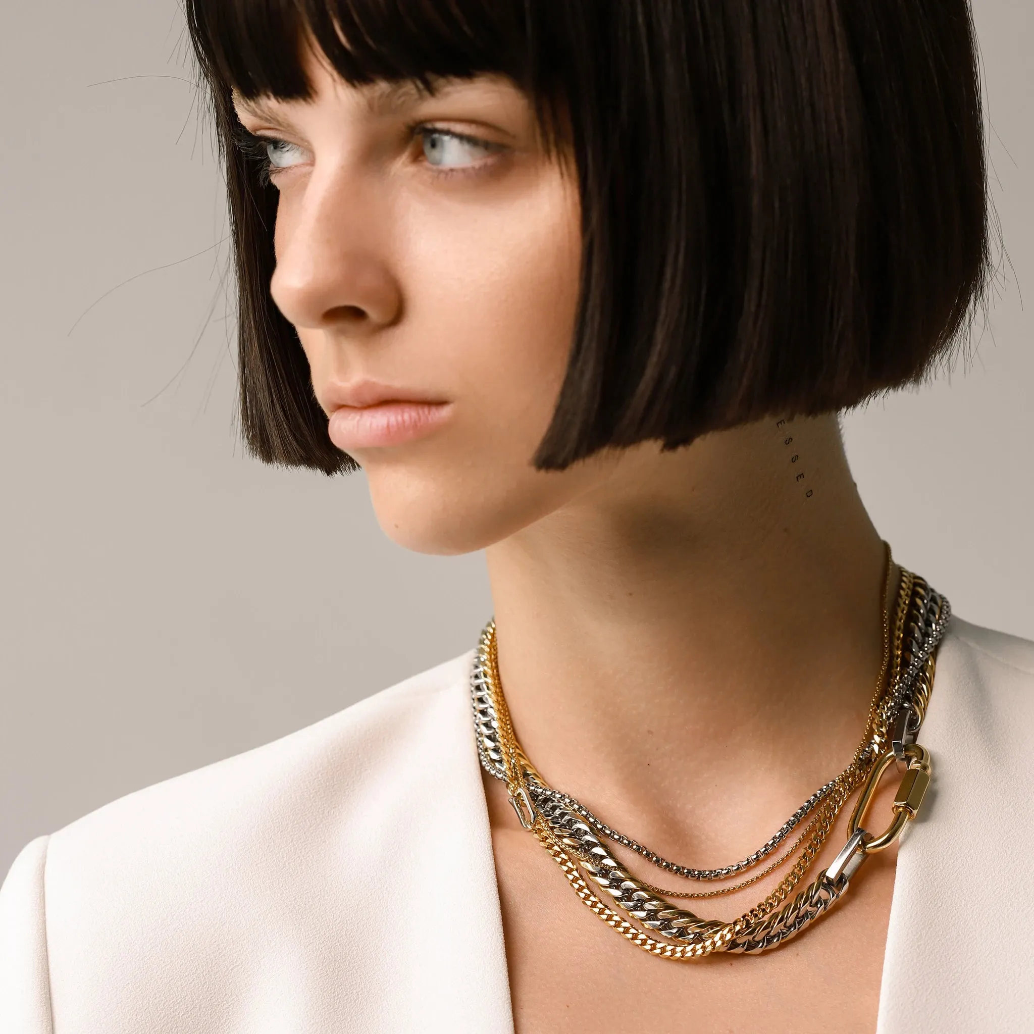 THE CARABINER NECKLACE SET