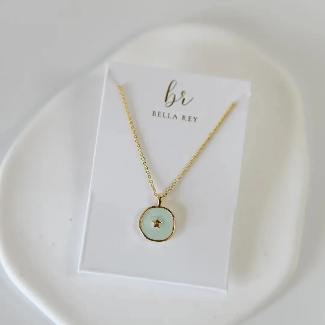 The Clara Dainty Star Charm Necklace 18k Gold Plated