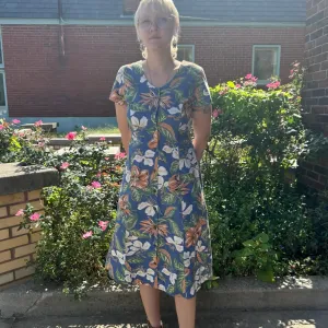The Hawaiian Original Hilo Hattie midi dress