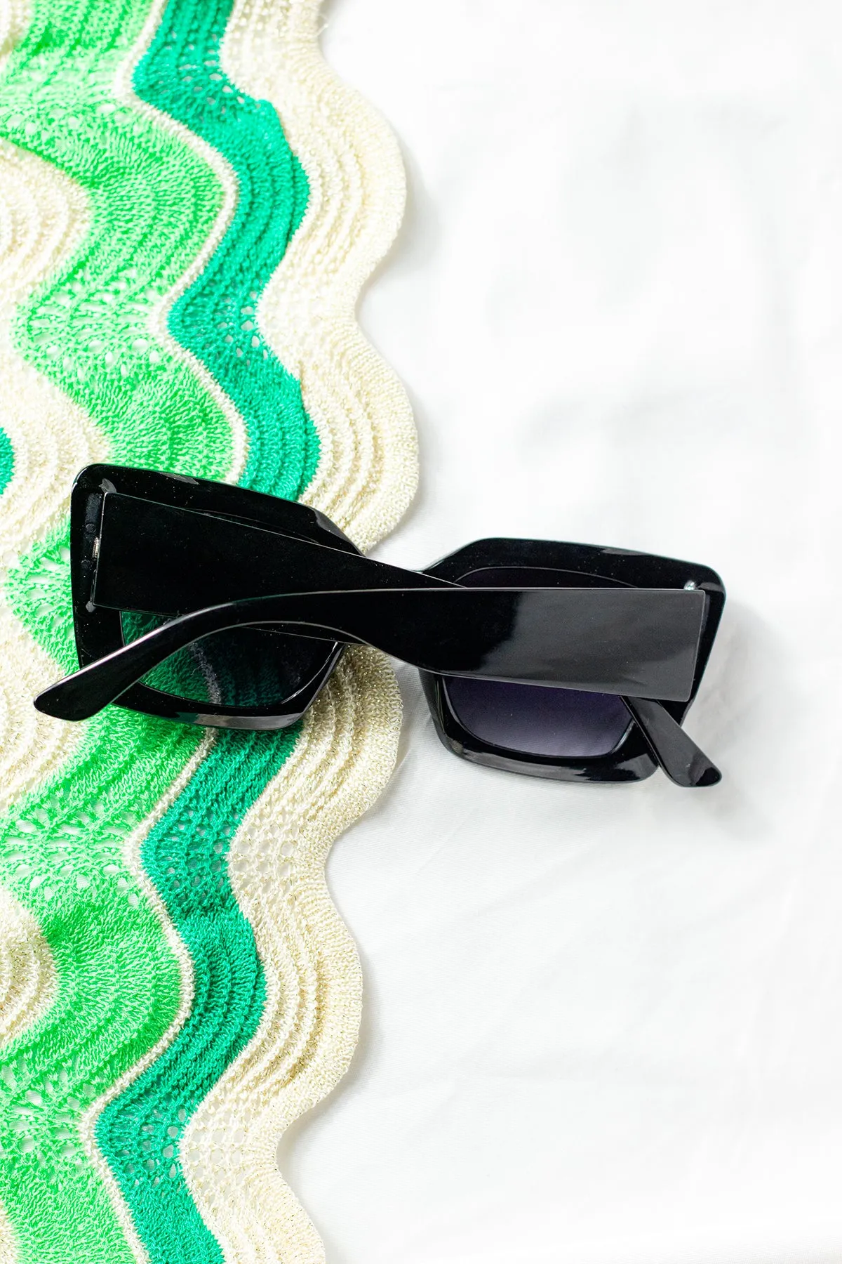 Thick Frame Angled Square Sunglasses