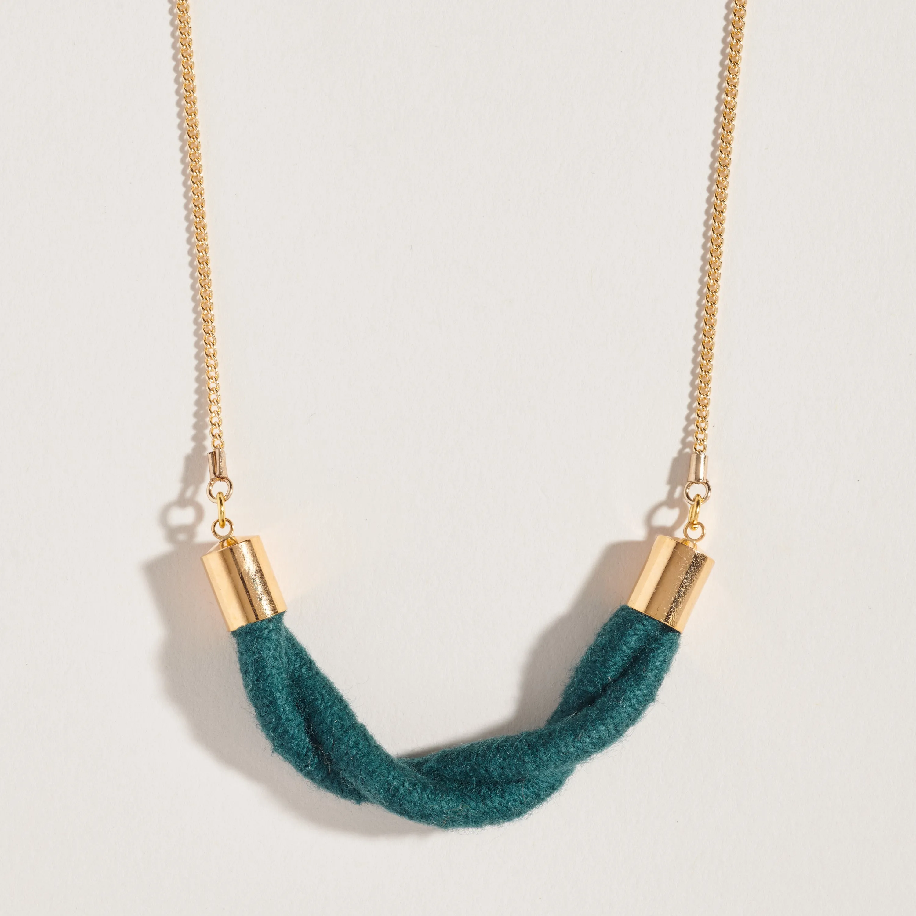 Twist Fiber   Chain Necklace