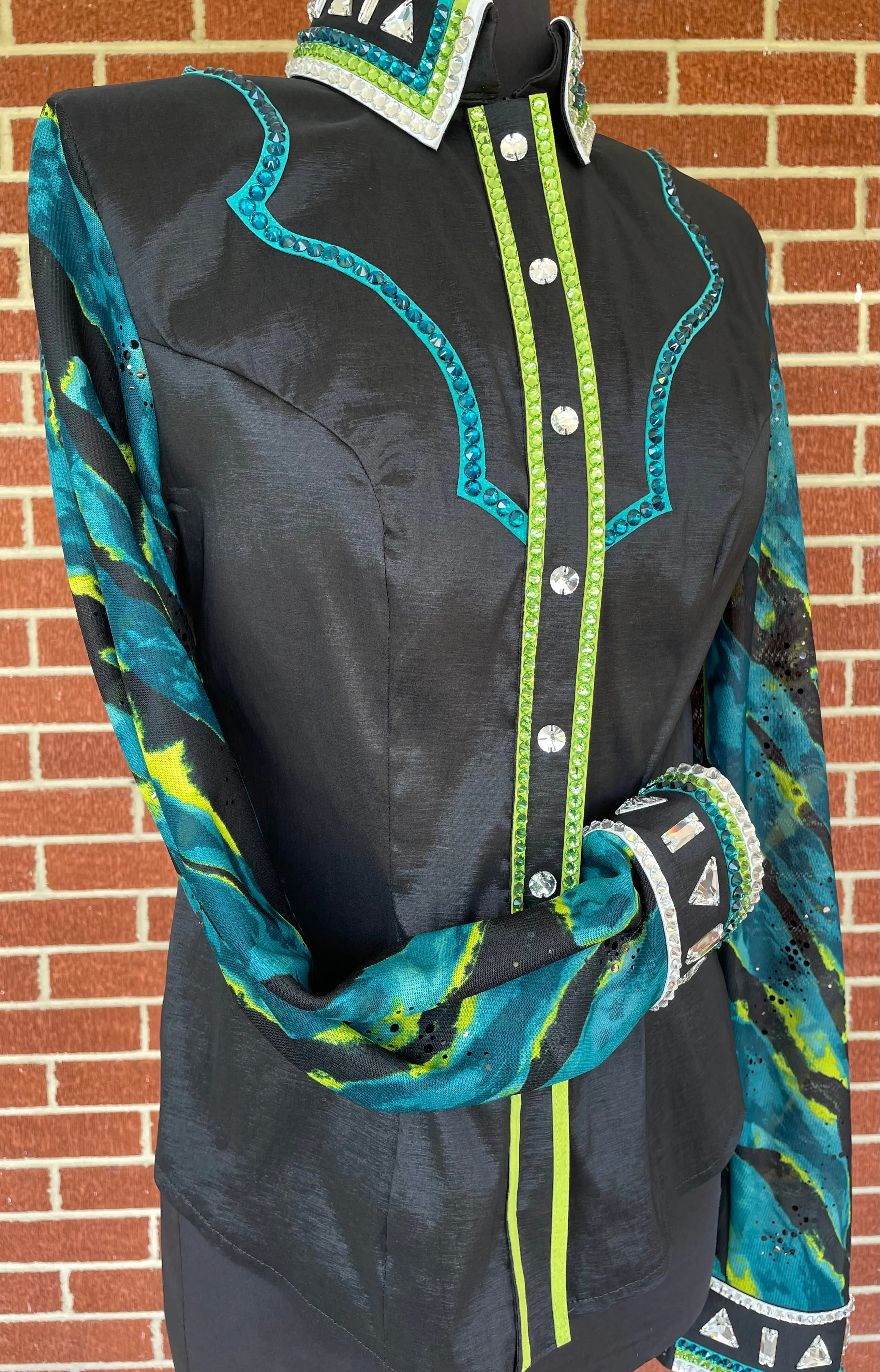 Vickie Watson Designs Medium day shirt