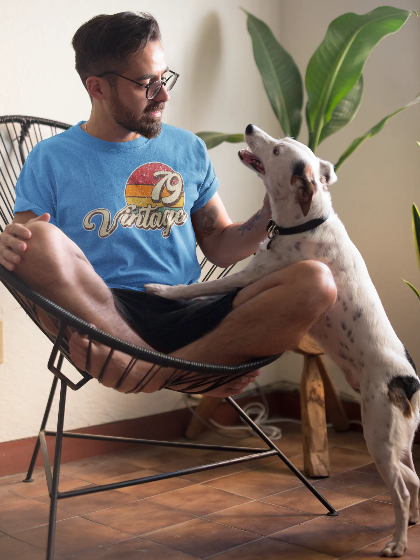 Vintage 1979 40th Birthday Retro Short-Sleeve T-Shirt for Men and Women
